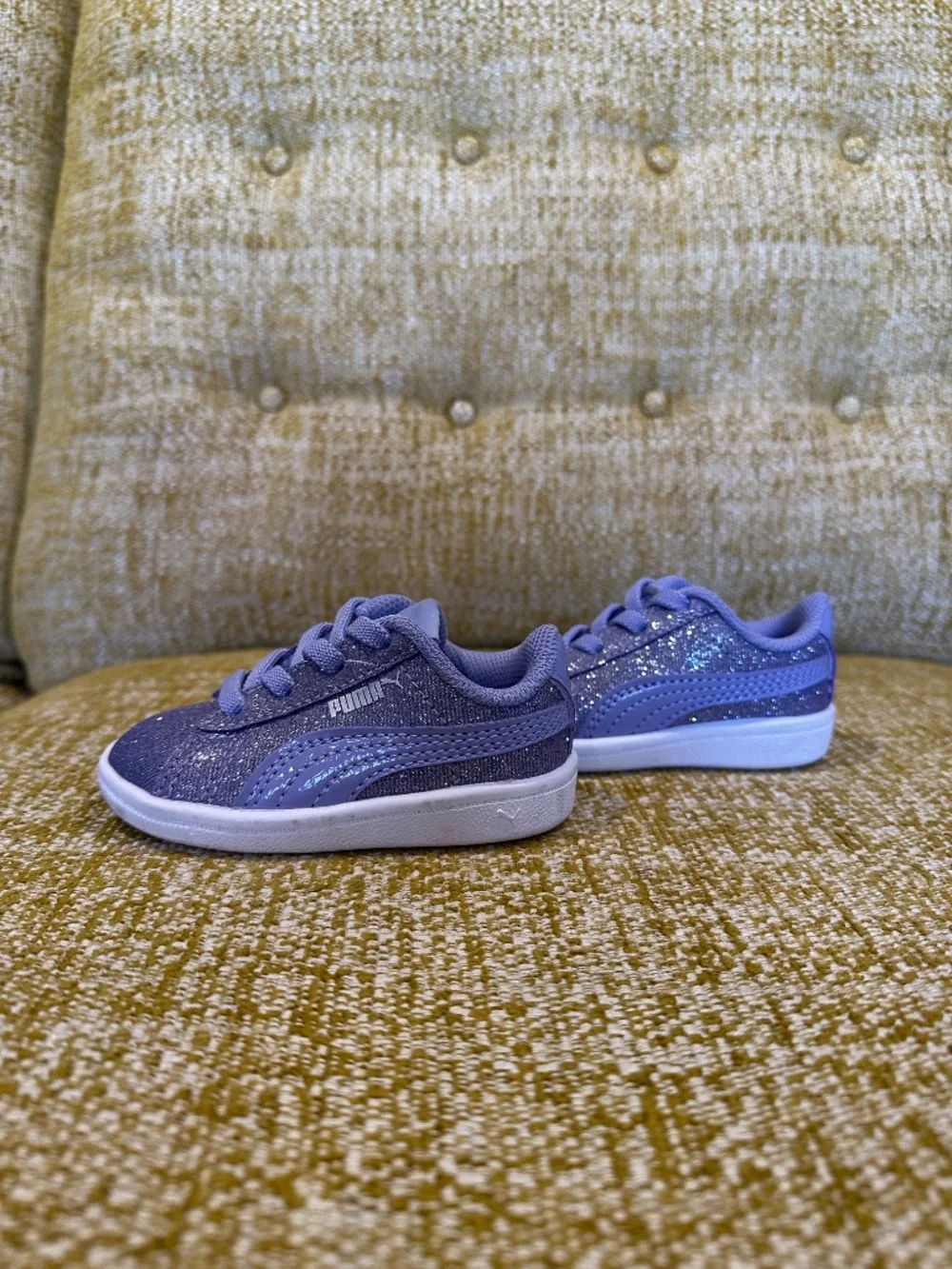 [New without tags] Puma baby sneakers - Size 4C (baby), sparkly purple